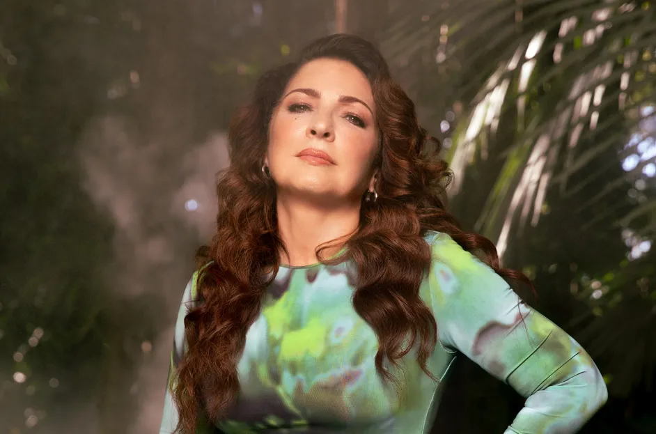 ‘Raíces’ de Gloria Estefan debuta en Top 10 de Tropical Albums