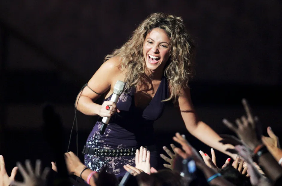 ‘Fijación Oral, Vol. 1’ de Shakira cumple 20: Todas las canciones, de peor a mejor