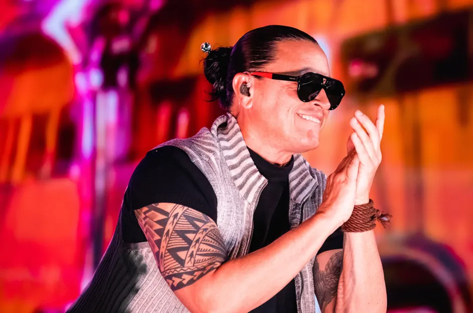 Elvis Crespo, Elena Rose, Kapo y más: Vota por el mejor lanzamiento de música latina