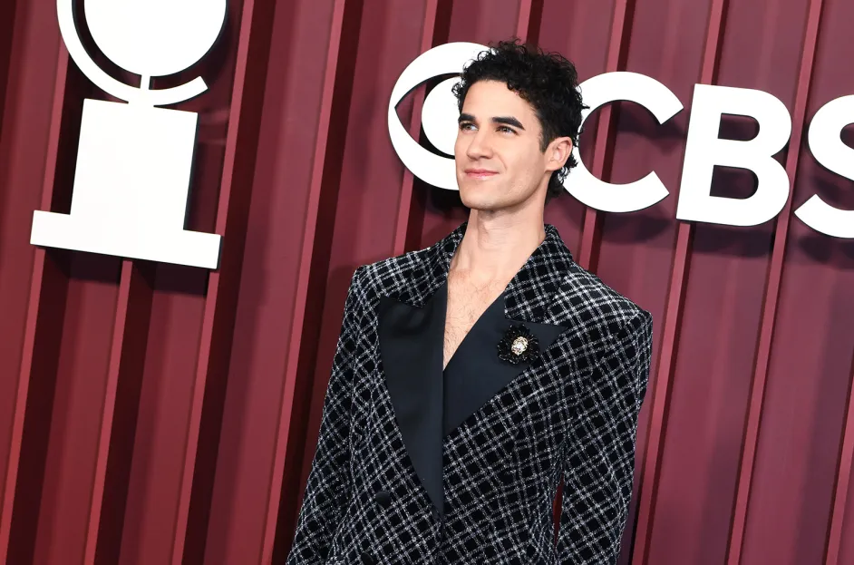 ‘Maybe Happy Ending’ y ‘Sunset Blvd.’ ganan Premios Tony 2025: Lista de ganadores