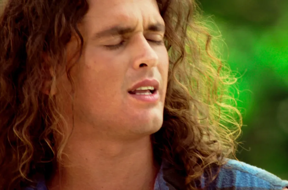 ‘La Tierra del Olvido’ de Carlos Vives cumple 30: Todas las canciones, clasificadas