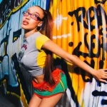 Tras polémica de himno nacional en español, NEZZA lanza su versión de estudio: ‘Se trata de honrar mis orígenes’