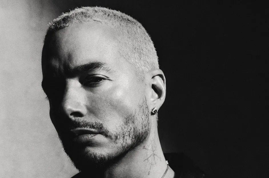 J Balvin extiende récord de No. 1s en Latin Airplay con ‘Rio’: ‘Estoy increíblemente feliz’