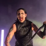 En medio de protestas, gobernador mexicano trae a Marilyn Manson a feria estatal en un acto de ‘justicia cultural’