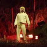 Bad Bunny provoca aumento en uso de Tinder durante su residencia en Puerto Rico