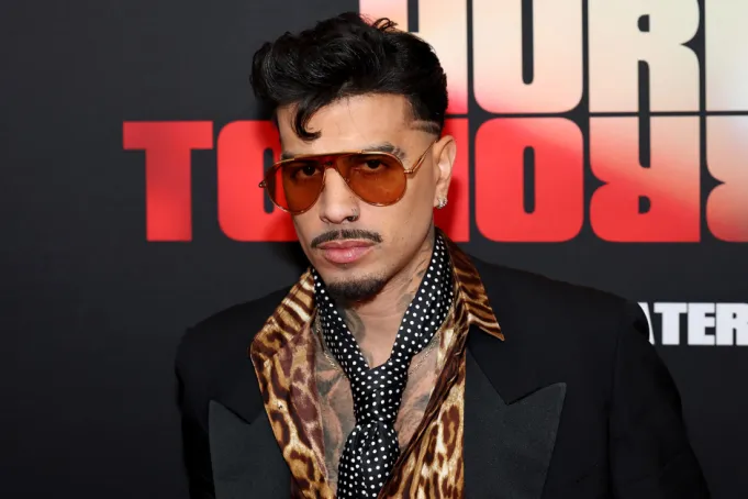 Rauw Alejandro es demandado por uso de samples de reggaetón en ‘Saturno’