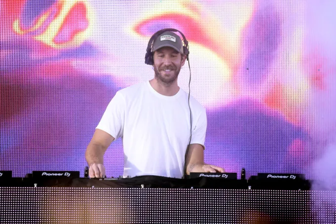 Calvin Harris anuncia nacimiento de 1er hijo y comparte fotos de placenta: ‘Mi esposa es una superheroína’