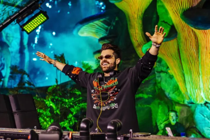 Alok rompe récord latinoamericano con 1.000 drones en Tomorrowland Brasil: ‘Gracias por escribir la historia’