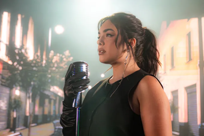 Ángela Leiva, Santy y Su Estilo Único y más artistas emergentes En Nuestro Radar