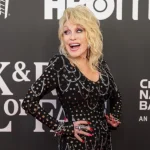 ¡Dolly Parton cumple 80! Aquí todos sus álbumes No. 1 en las listas de Billboard