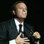 Julio Iglesias responde a acusaciones: ‘Niego haber abusado, coaccionado o faltado el respeto a ninguna mujer’